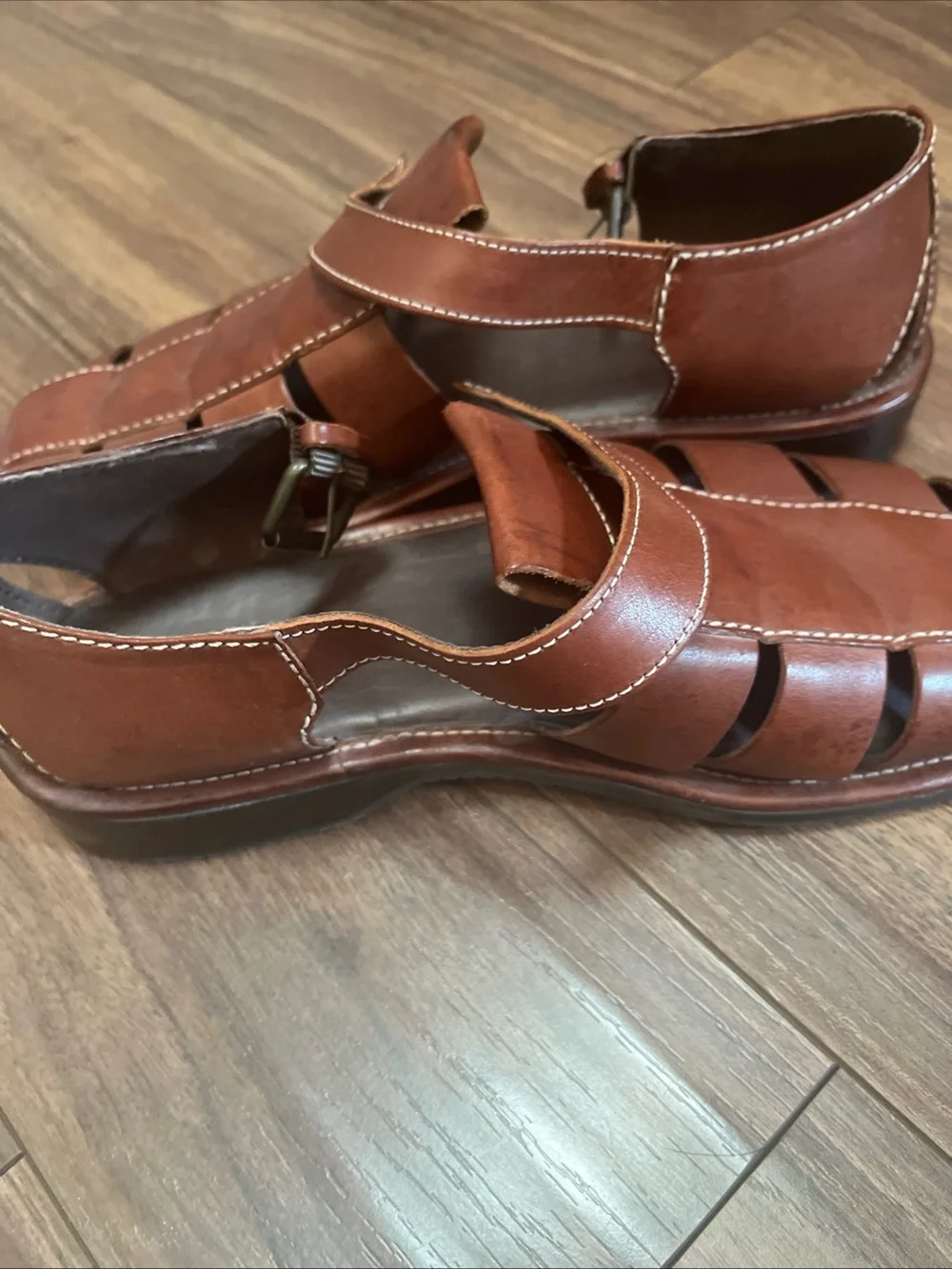 Tommy Bahama genuine leather